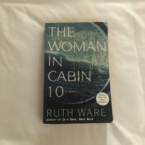 2/$10 The Woman in Cabin 10 Ruth Ware, Paperback